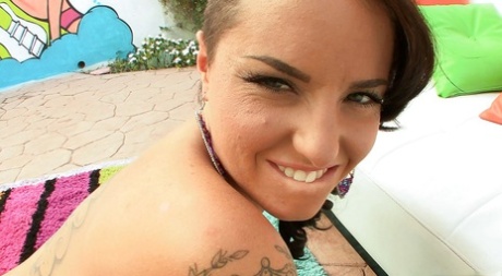 Кристи Мак делает минет и получает жесткий анальный трах картинка 13