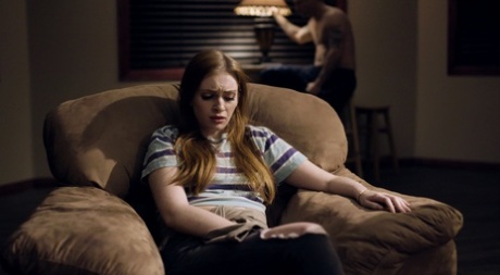 ОБМЕН ДОЧЕРЬМИ РОДИТЕЛИ ДРУГОЙ СЕМЬИ МЕНЯЮТ ДОЧЕРЕЙ, ЧТОБЫ ИСПОЛЬЗОВАТЬ НОВУЮ ДОЧЬ картинка 5