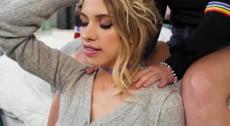 Девочки-подростки Хлоя Капри и Лэйни Грей занимаются лесбийским сексом вместо учебы картинка 5