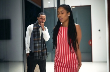 Негритянка Кира Нуар завершает секс черное на черном спермой на своем лице картинка 4