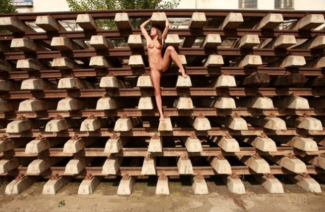 Смотрите 4 Грязных взгляда красавицы картинка 8