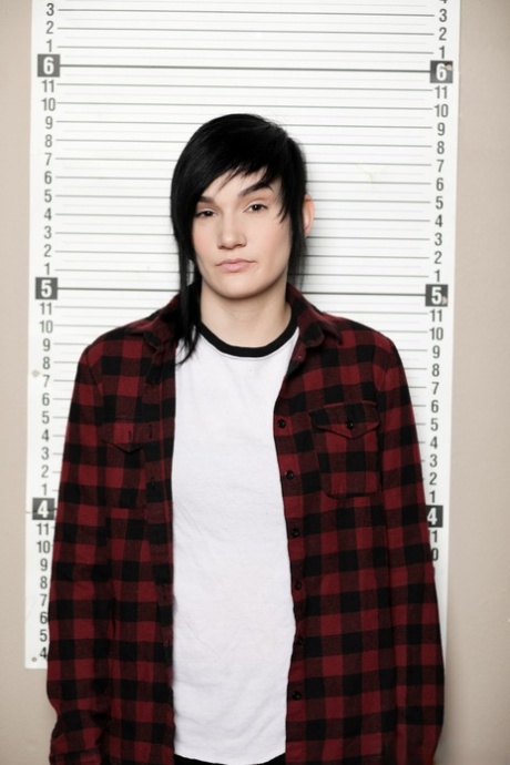 Различные девушки лесбиянки трахаются и целуют языком девушек-единомышленниц картинка 11