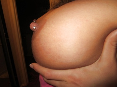 Бывшая блондинка Саманта Сент снимает с себя одежду для селфи в обнаженном виде картинка 4