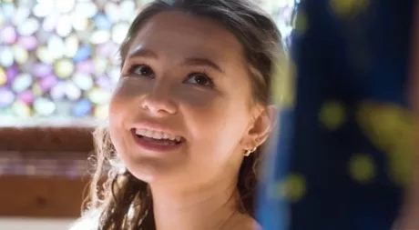 Девочки-подростки Лиз Джордан и Спенсер Брэдли занимаются лесбийским сексом на кровати картинка 2