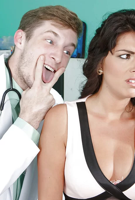 Ava Dalush порно фото