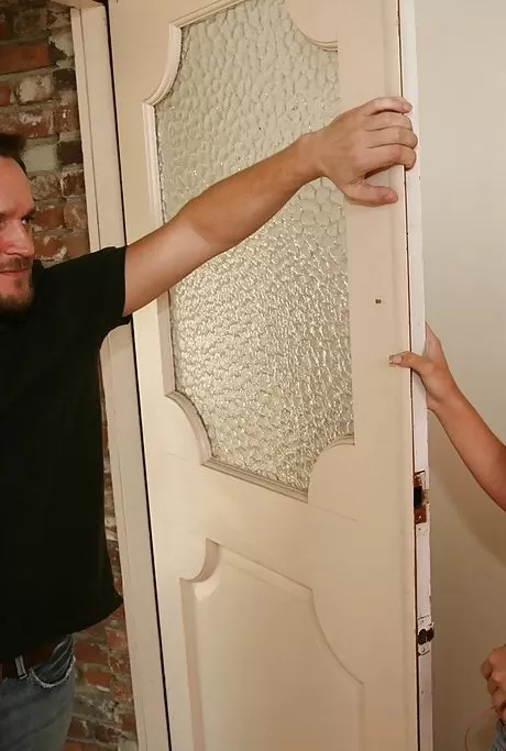 Распутную молоденькую Джаду Стивен жестко трахают в пизду наяву